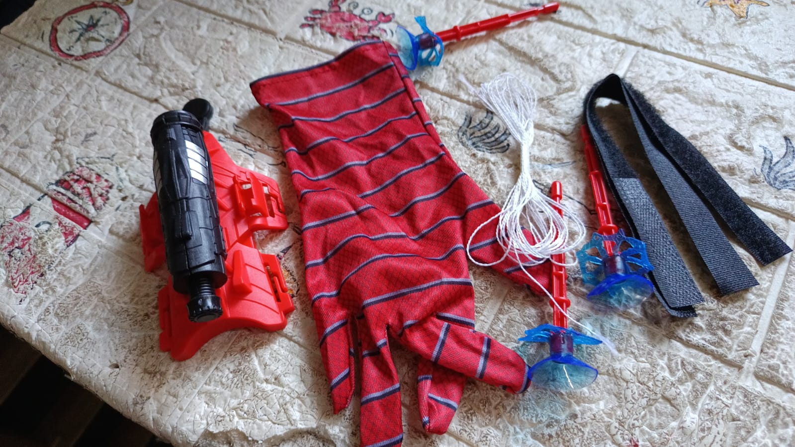 Web Shooter Toy – Superhero Wrist Launcher for Kids Role-Play Fun Web Shooter Toy – Superhero Wrist Launcher for Kids Role-Play Fun